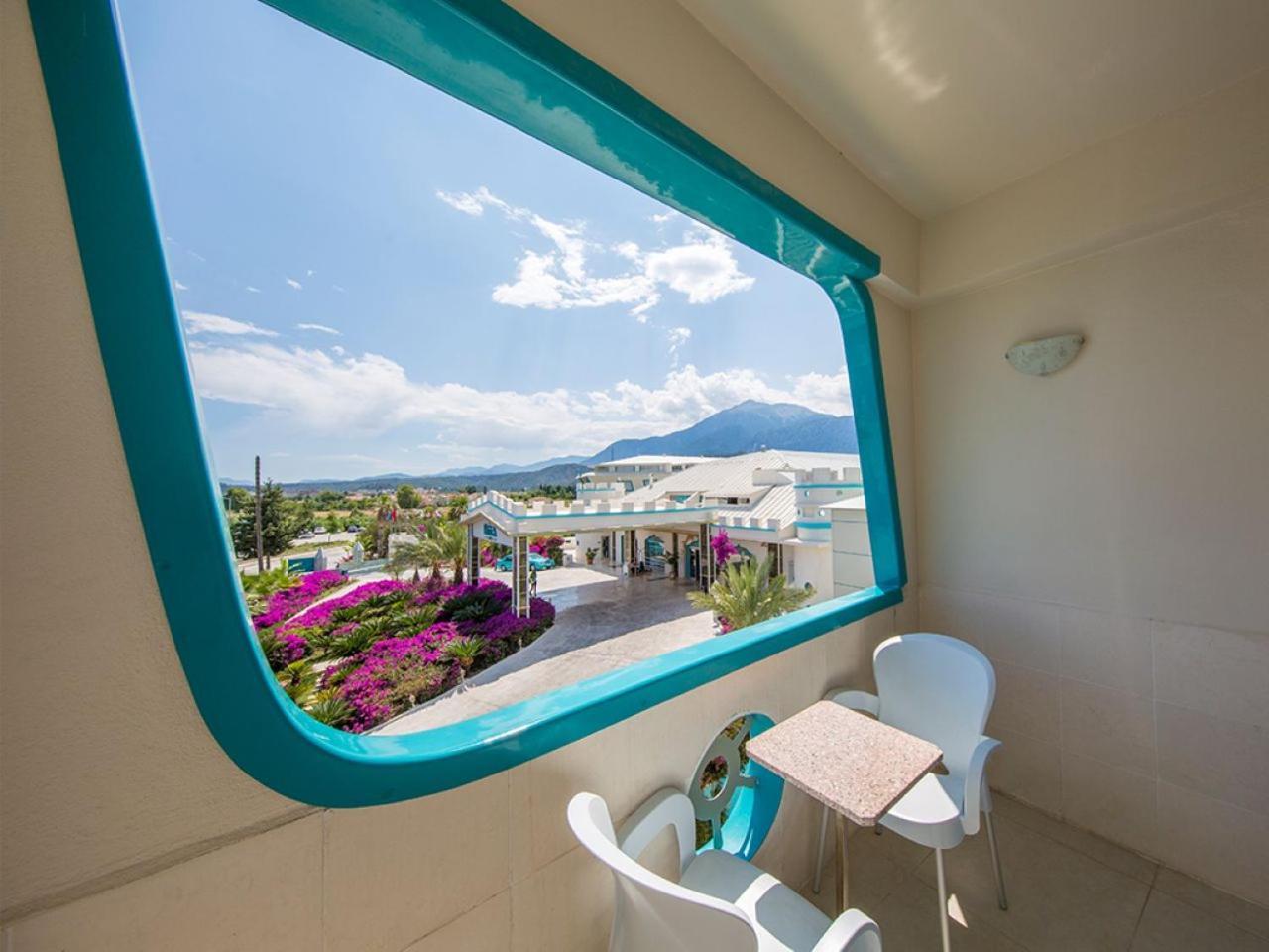 Daima Biz Hotel - Dolusu Aquapark Access Kemer Bagian luar foto
